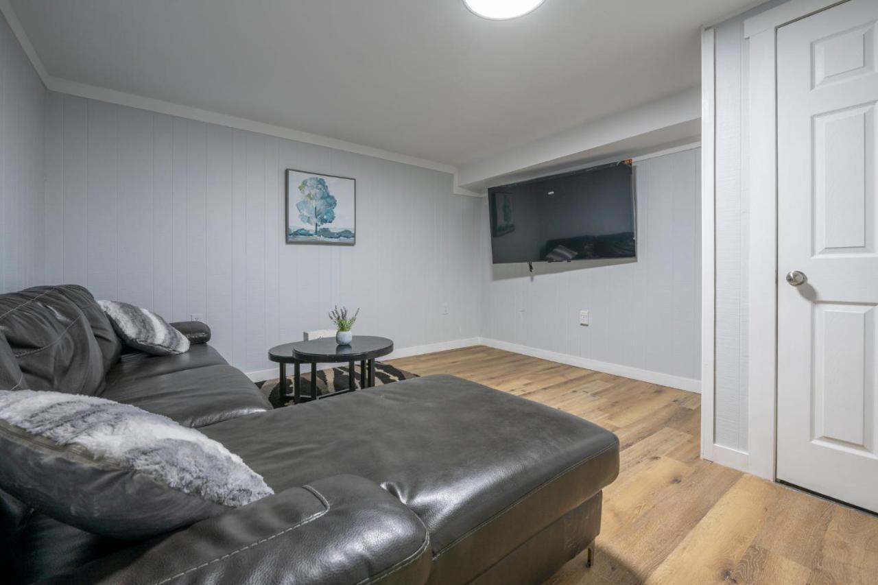 Centerstreet-Cozy 1Bedroomsuite カルガリー エクステリア 写真